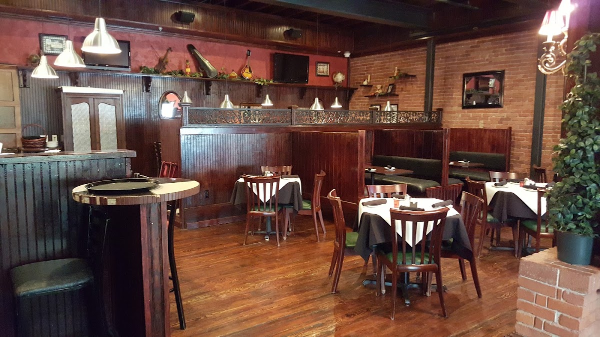 Benton Square Restaurant & Lounge